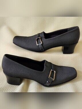Munro American Cindi Gray Stretch Fabric Comfort Pump Block Heel Size 6 Med USA